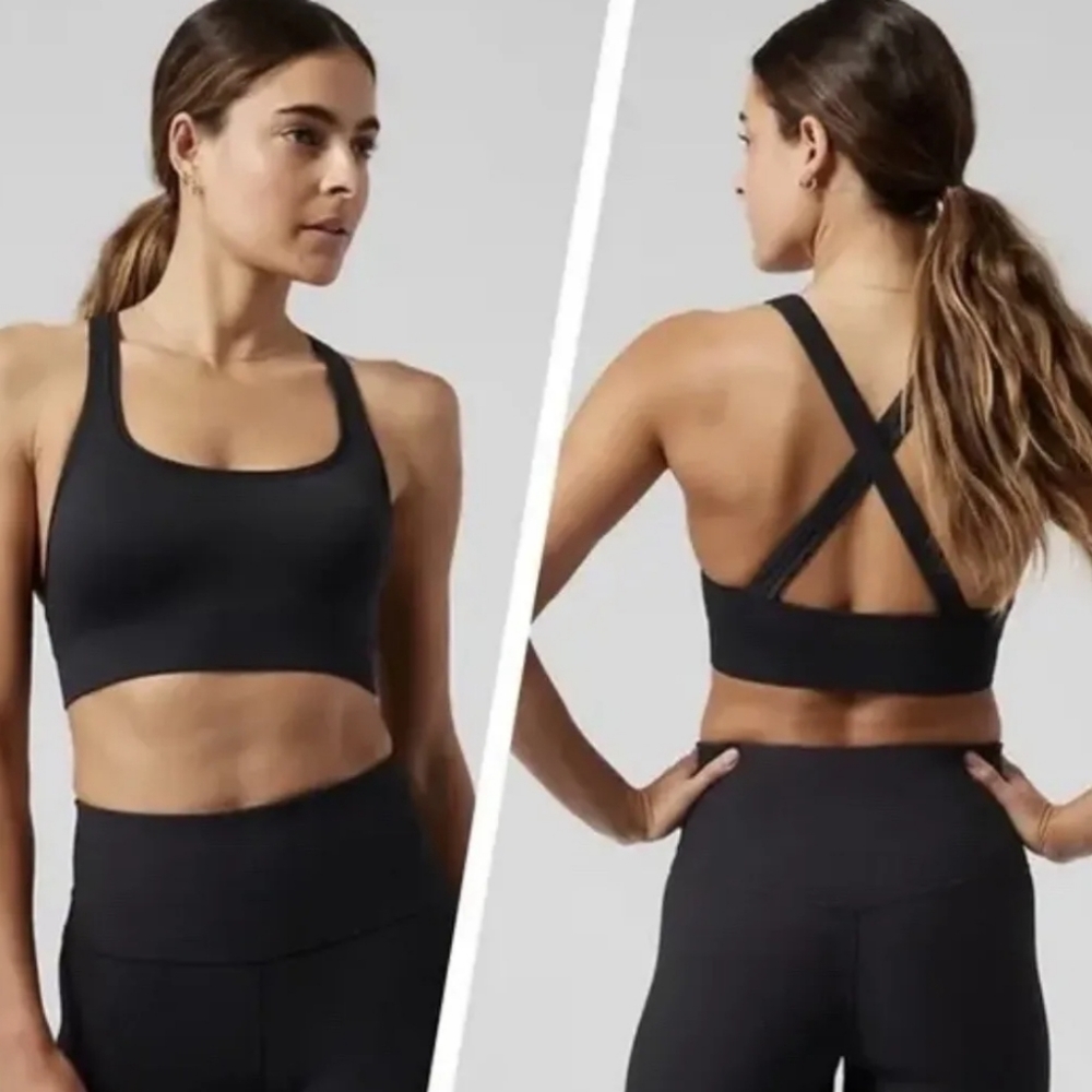 Athleta Aurora Scoop Bra A-C in Black Size Large A-C FP1068
